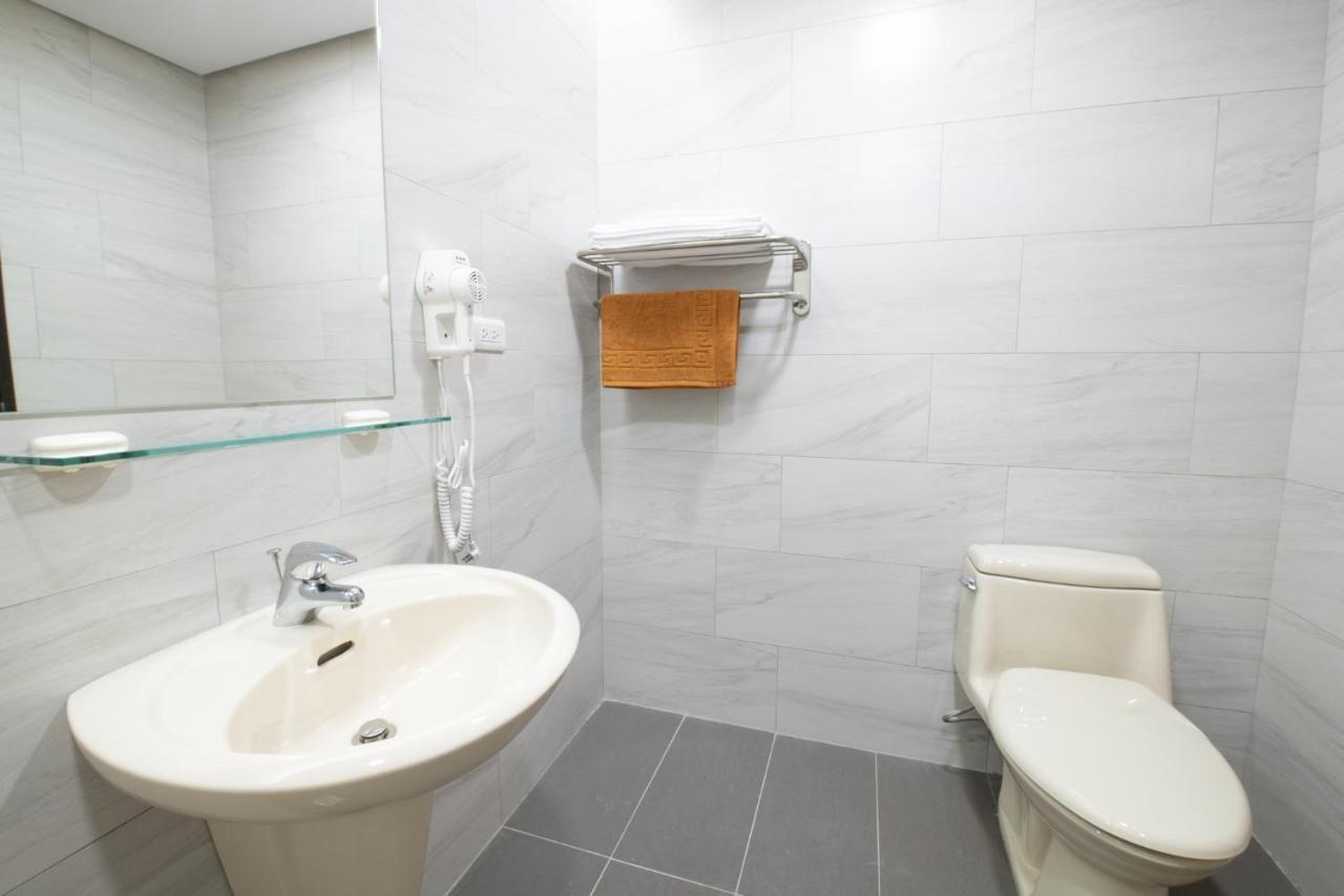 Liann Hotel Taichung Luaran gambar